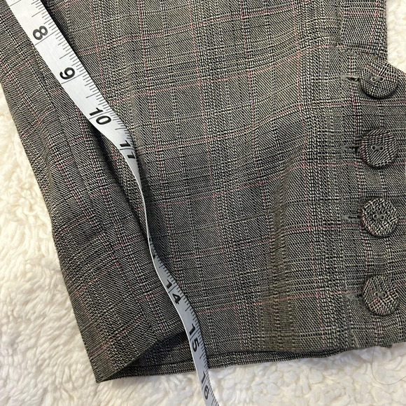 Guess Bermuda Shorts Womens 31 Brown Plaid Stretch Low Rise Trouser Fit Dressy - Picture 3 of 5